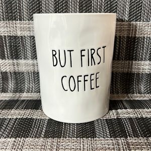 Huntington Home single wick candles.